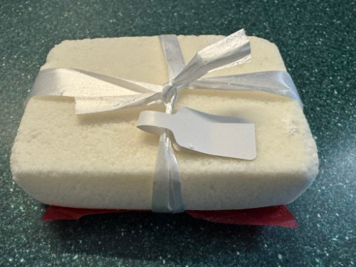 SAVON CAKE VAISSELLE FEE MAISON